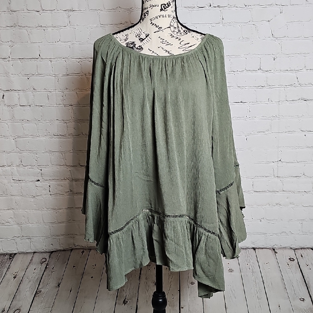 NWT! Avenue Olive Green Women's Tunic Top